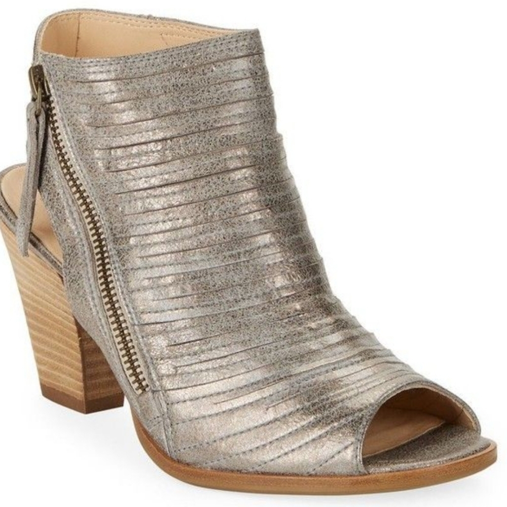 🌸 Paul‎ Green | Silver Ankle Sandals, size 9